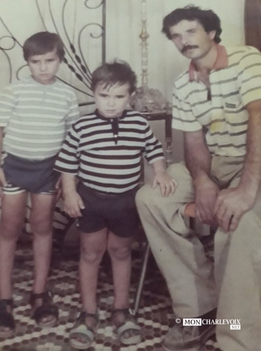 Nabil, son frère et son père vers 1987